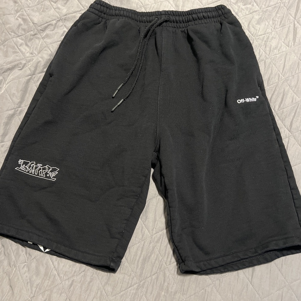Off white shorts 2022
